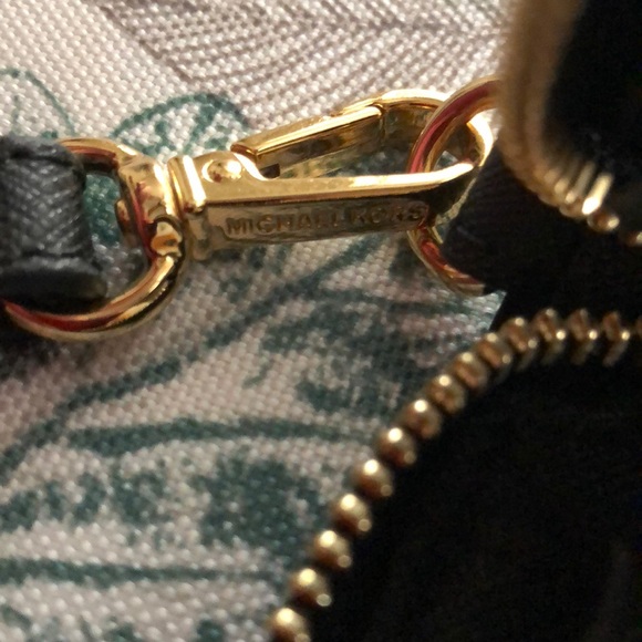 MICHAEL Kors Jet Set phone wallet - Picture 6 of 6